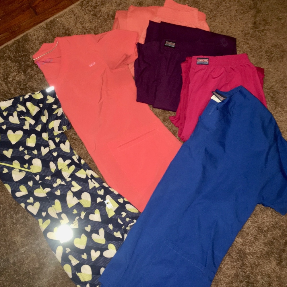 Scrub Lot (All 6 Pieces for $16)